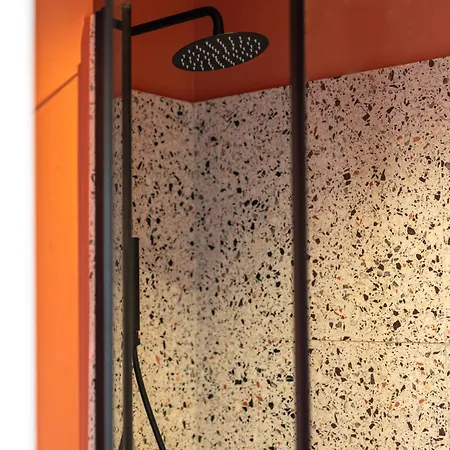 Готель Independente Bica